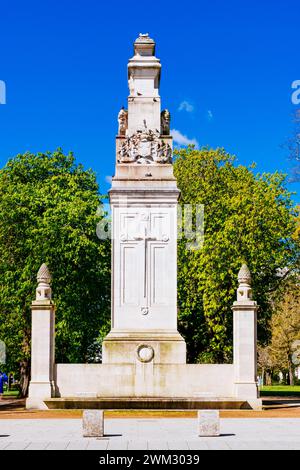 Die Southampton Ehrenmal ist ein Stein Denkmal am Watt Park in Southampton, England, die sich ursprünglich an die Opfer des Ersten Weltkrieges gewidmet. Sou Stockfoto