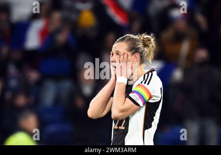 Lyon, Frankreich. Februar 2024. Fußball: Nationalmannschaft, Frauen, Olympische Spiele, Frankreich - Deutschland, Play-off-Runde, Halbfinale, Groupama Stadium. Alexandra Popp reagiert. Quelle: Sebastian Christoph Gollnow/dpa/Alamy Live News Stockfoto