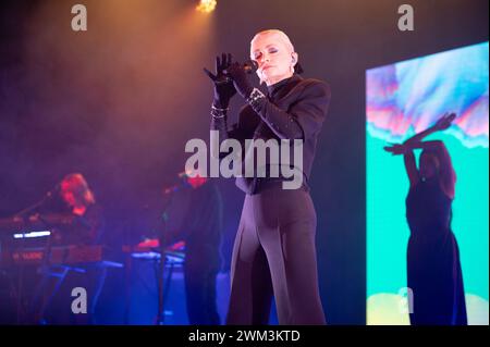 Manchester, Großbritannien. Februar 2024. Alison Goldfrapp tritt an der Manchester Academy auf ihrer Solo-Tour „The Love Invention“ auf. 23 . 02 2024 . Quelle: Gary Mather/Alamy Live News Stockfoto