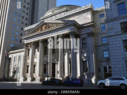 Die historische Hauptniederlassung der Bank of Montreal, erbaut 1847 auf dem Place d'Armes Square in der Altstadt von Montreal. Stockfoto