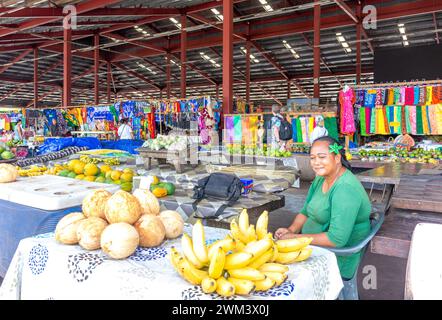 Obst- und Gemüsestände am Suva Municipal Market, Fugalei Street, Apia, Upolu Island, Samoa Stockfoto