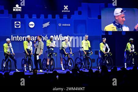 Gent, Belgien. Februar 2024. Intermarche-Wanty-Fahrer, die zu Beginn der 79. Auflage des eintägigen Radrennens Omloop Het Nieuwsblad (UCI World Tour), 202 km von Gent nach Ninove, am Samstag, den 24. Februar 2024, vorgestellt wurden. BELGA FOTO DIRK WAEM Credit: Belga News Agency/Alamy Live News Stockfoto