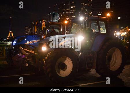 Paris, Frankreich. Februar 2024. Bauerndemonstration am Vorabend der