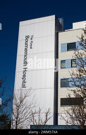 Neuer STRAND, Geburten, Notfall- und Intensivpflege, Kindergesundheitsgebäude Flügel mit künstlicher Intelligenz gebaut, AI, Royal Bournemouth Hospital Stockfoto
