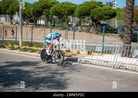 Rennradfahrer Zeitfahren die Tour of the Algarve 2024 (Volta ao Algarve), Radrennen in der Algarve Portugal, Albufeira Portugal 17. Februar 2024 Stockfoto