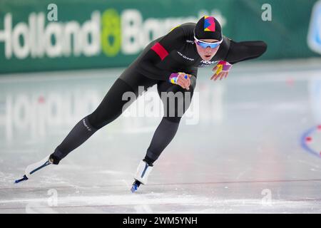 Heerenveen, Niederlande. Februar 2024. HEERENVEEN, NIEDERLANDE - 24. FEBRUAR: Naomi Verkerk vom Team Novus trat beim Daikin NK Sprint am 24. Februar 2024 in Thialf in Heerenveen, Niederlande, auf der 500 m an. (Foto von Douwe Bijlsma/Orange Pictures) Credit: Orange Pics BV/Alamy Live News Stockfoto