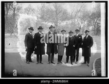 Benton M. Französisch, Adison T.Smith und Gruppe), 11-24-22 Stockfoto