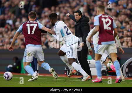 Birmingham, Großbritannien. Februar 2024. Aston Villa Manager Unai Emery während des Premier League Spiels im Villa Park, Birmingham. Der Bildnachweis sollte lauten: Gary Oakley/Sportimage Credit: Sportimage Ltd/Alamy Live News Stockfoto