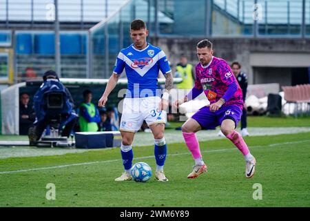 Brescia, Italien. Februar 2024. Michele Besaggio (Brescia Calcio) während des Spiels Brescia Calcio vs AC Reggiana, italienischer Fußball Serie B in Brescia, Italien, 24. Februar 2024 Credit: Independent Photo Agency/Alamy Live News Stockfoto