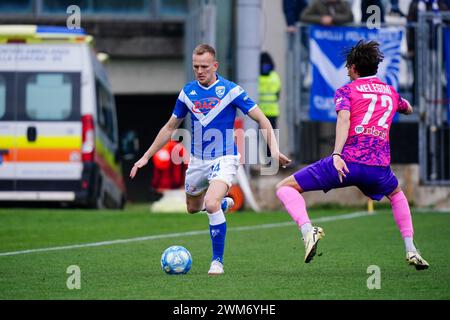 Brescia, Italien. Februar 2024. Lorenzo Dickmann (Brescia Calcio) während des Spiels Brescia Calcio vs AC Reggiana, italienischer Fußball Serie B in Brescia, Italien, 24. Februar 2024 Credit: Independent Photo Agency/Alamy Live News Stockfoto