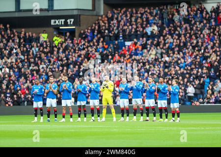 Glasgow, Großbritannien. Februar 2024. Rangers FC spielte Heart of Midlothian FC in einem Spiel der schottischen Premiership im Ibrox Stadium, Glasgow, Schottland. Zu diesem Zeitpunkt sind die Rangers auf dem ersten Platz in der Liga und 2 Punkte vor ihrem nächsten Konkurrenten Celtic. Die Herzen sitzen an dritter Stelle, also ist dies ein wichtiges Spiel für beide Teams. Quelle: Findlay/Alamy Live News Stockfoto