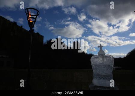 Durham, Großbritannien. Februar 2024. Ice Sculptures in the Stars of the Screen Thema in Durham City mit Live-Demonstrationen, Durham, 24. Februar 2024, Credit:DEWAlamy Live News Credit: DEW/Alamy Live News Stockfoto