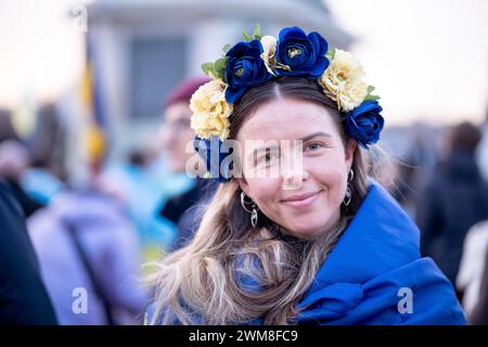 Wien, Wien, Österreich. Februar 2024. Die Ukraine protestiert gegen den 'Marsch des Lichts' am 2. Jahrestag der russischen Invasion der Ukraine auf dem Wienischen Heldenplatz (Foto: © Andreas Stroh/ZUMA Press Wire) NUR REDAKTIONELLE VERWENDUNG! Nicht für kommerzielle ZWECKE! Stockfoto