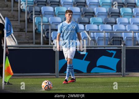 Manchester am Samstag, den 24. Februar 2024. Jacob Wright von Manchester City beim Viertelfinale des FA Youth Cup zwischen Manchester City unter 18 und Tottenham Hotspur unter 18 im Joie Stadium, Manchester am Samstag, den 24. Februar 2024. (Foto: Pat Scaasi| MI News) Credit: MI News & Sport /Alamy Live News Stockfoto