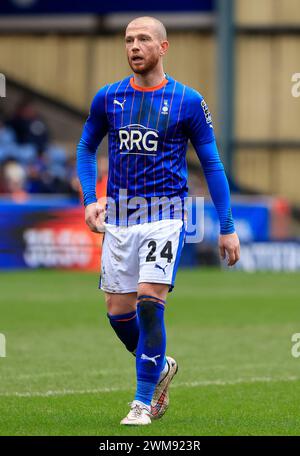 Oldham am Samstag, den 24. Februar 2024. Joe Garner vom Oldham Athletic Association Football Club während des Vanarama National League Spiels zwischen Oldham Athletic und Kidderminster Harriers im Boundary Park, Oldham am Samstag, den 24. Februar 2024. (Foto: Thomas Edwards | MI News) Credit: MI News & Sport /Alamy Live News Stockfoto