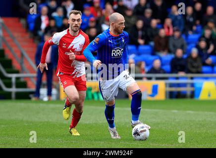 Oldham am Samstag, den 24. Februar 2024. Joe Garner vom Oldham Athletic Association Football Club während des Vanarama National League Spiels zwischen Oldham Athletic und Kidderminster Harriers im Boundary Park, Oldham am Samstag, den 24. Februar 2024. (Foto: Thomas Edwards | MI News) Credit: MI News & Sport /Alamy Live News Stockfoto