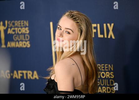 Los Angeles, USA. Februar 2024. Los Angeles, Usa. Februar 2024. Joey King nimmt am Samstag, den 24. Februar 2023, an den 30. Jährlichen sag Awards im Shrine Auditorium and Expo Hall in Los Angeles, Kalifornien, Teil. Foto: Chris Chew/UPI Credit: UPI/Alamy Live News Credit: UPI/Alamy Live News Stockfoto