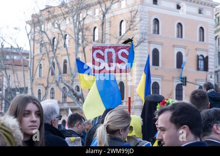 Rom, Italien. Februar 2024. Demonstration auf der Piazza Esquilino in Rom, organisiert vom Christlichen Verband der Ukrainer in Italien anlässlich des zweiten Jahrestages der russischen Invasion in der Ukraine (Foto: © Matteo Nardone/Pacific Press via ZUMA Press Wire) NUR REDAKTIONELLE VERWENDUNG! Nicht für kommerzielle ZWECKE! Stockfoto