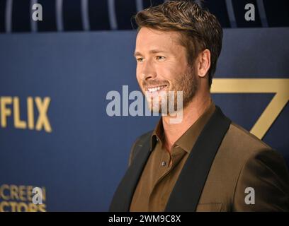 Los Angeles, USA. Februar 2024. Los Angeles, Usa. Februar 2024. Glen Powell nimmt am Samstag, den 24. Februar 2023, an den 30. Jährlichen sag Awards im Shrine Auditorium and Expo Hall in Los Angeles, Kalifornien, Teil. Foto: Chris Chew/UPI Credit: UPI/Alamy Live News Credit: UPI/Alamy Live News Stockfoto