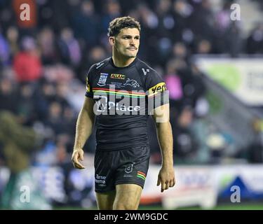 Wigan, Großbritannien. Februar 2024. Nathan Cleary von Penrith Panthers, während des World Club Challenge Matches Wigan Warriors gegen Penrith Panthers 2024 im DW Stadium, Wigan, Vereinigtes Königreich, 24. Februar 2024 (Foto: Cody Froggatt/News Images) in Wigan, Vereinigtes Königreich am 24. Februar 2024. (Foto: Cody Froggatt/News Images/SIPA USA) Credit: SIPA USA/Alamy Live News Stockfoto