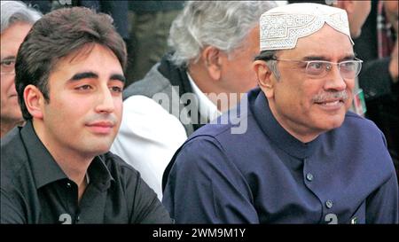 Bilawal Bhutto Zardari mit Vater Asif Ali. Stockfoto