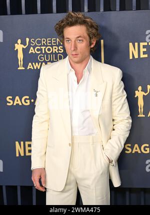 Los Angeles, USA. Februar 2024. Los Angeles, Usa. Februar 2024. Jeremy Allen White nimmt am Samstag, den 24. Februar 2023, an den 30. Jährlichen sag Awards im Shrine Auditorium and Expo Hall in Los Angeles, Kalifornien, Teil. Foto: Chris Chew/UPI Credit: UPI/Alamy Live News Credit: UPI/Alamy Live News Stockfoto