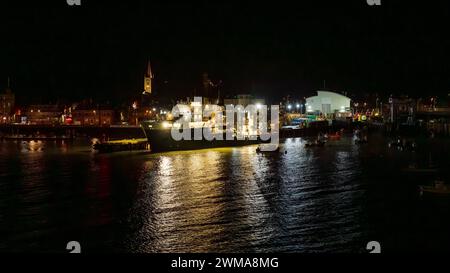 Harwich, Essex, England, Großbritannien - 15. November 2022: Abend am Quay und Hafen Stockfoto
