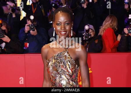 Lupita Nyong o bei der Ankunft zur Abschluss Feier am Berlinale Palast der 74. Internationale Filmfestspiele Berlinale am 24.02.2024 in Berlin Berlinale 2024- Abschlussfeier Stockfoto