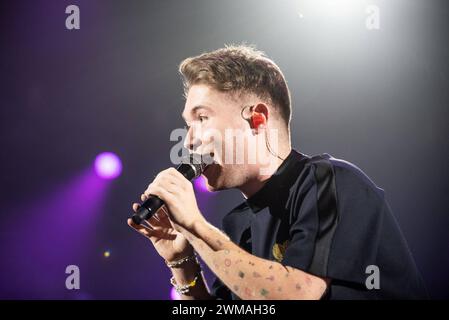 Italienischer Sänger Musikkonzert - Alfa - Non so Chi ha creato il mondo mA so che Era innamorato Tour Alfa Andrea de Filippi Mailand Forum Italien Copyright: XMirkoxFava/TSCKx/xLiveMediax LPM 1249075 Stockfoto