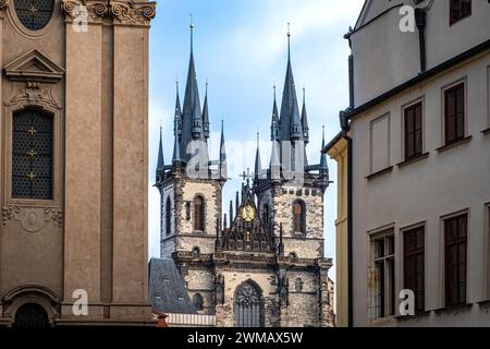 Prag, Tschechische Republik - Januar 2024: Die Kirche unserer Lieben Frau vor Týn in der Prager Altstadt. Stockfoto