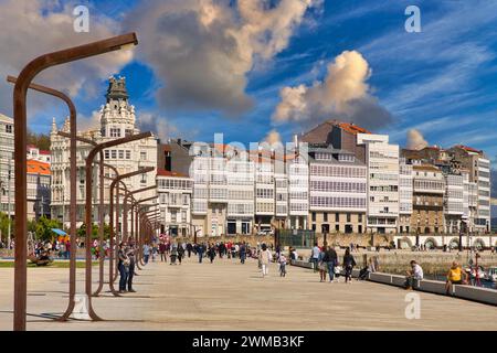 Avenida de la Marina und Hafen, A Coruña, Galizien, Spanien Stockfoto