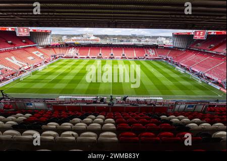 ENSCHEDE, Stadion Grolsch Veste, 25-02-2024 , Saison 2023 / 2024 , Dutch Eredivisie Football Overview Stadion vor dem Spiel Twente - Go Ahead Eagles Stockfoto