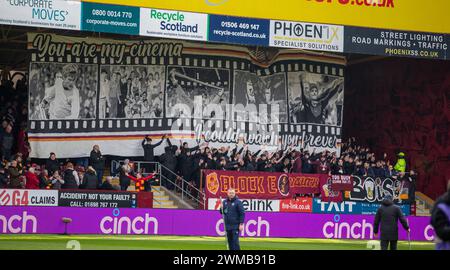 TIR Park, Motherwell, Großbritannien. Februar 2024. Scottish Premiership Football, Motherwell versus Celtic; Motherwell und Display Credit: Action Plus Sports/Alamy Live News Stockfoto