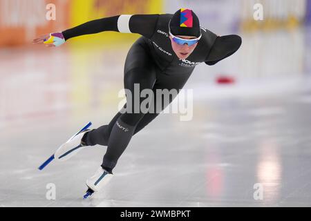 Heerenveen, Niederlande. Februar 2024. HEERENVEEN, NIEDERLANDE - 25. FEBRUAR: Naomi Verkerk vom Team Novus trat beim Daikin NK Sprint in Thialf am 25. Februar 2024 in Heerenveen, Niederlande, auf der 500m-Strecke der Frauen an. (Foto von Andre Weening/Orange Pictures) Credit: Orange Pics BV/Alamy Live News Stockfoto