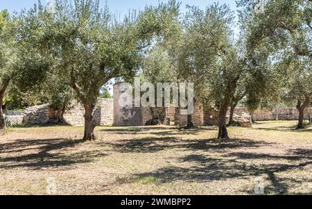 Kirche San Felice im archäologischen Bereich von Balsignano, Stadt Modugno, Provinz Bari, Region Apulien, Süditalien - 10. Jahrhundert Stockfoto