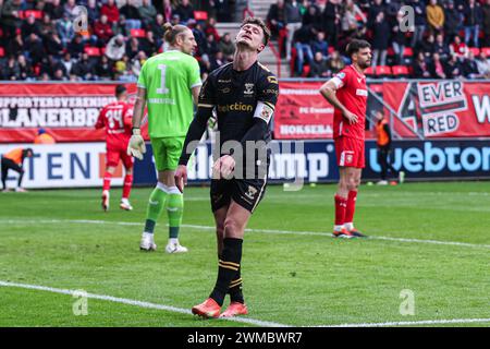 Enschede, Niederlande. Februar 2024. ENSCHEDE, NIEDERLANDE - 25. FEBRUAR: Während des niederländischen Eredivisie-Spiels zwischen dem FC Twente und Go Ahead Eagles am 25. Februar 2024 in Grolsch Veste in Enschede, Niederlande. (Foto von Henny Meyerink/BSR Agency) Credit: BSR Agency/Alamy Live News Stockfoto