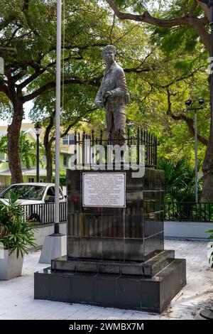 Miami FL - USA - 10. Februar 2024 Denkmal für Nestor A. Izquierdo, einen Veteranen der Brigade 2506. Gelegen im Cuban Memorial Boulevard Park, in Little Hava Stockfoto