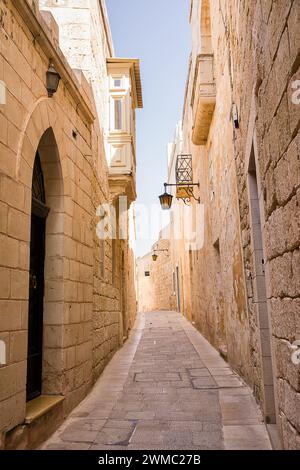 Charakteristische Gassen in Mdina auf Malta Stockfoto