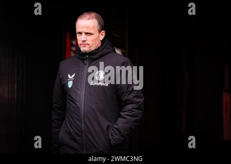 Almere, Niederlande. Februar 2024. Almere - während des Eredivisie-Spiels zwischen Almere City FC und Feyenoord im Yanmar Stadion am 25. Februar 2024 in Almere, Niederlande. Credit: Box to Box Pictures/Alamy Live News Stockfoto