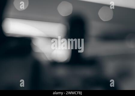 Verschwommene Schatten von Menschen in Schwarzweiß Nahaufnahme Stockfoto