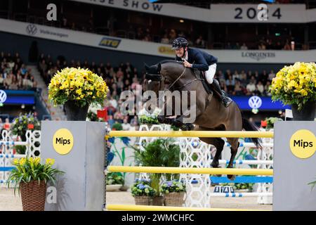 Göteborg, Schweden. Februar 2024. Bertram Allen of Ireland mit Pacino Amiro während der CSI5*-W Longines FEI Jumping World Cup™ präsentiert von Volkswagen auf der Göteborg Horse Show am 25. Februar 2024 in Skandinavium, Schweden (Foto: Maxime David - MXIMD Pictures) Credit: MXIMD Pictures/Alamy Live News Stockfoto