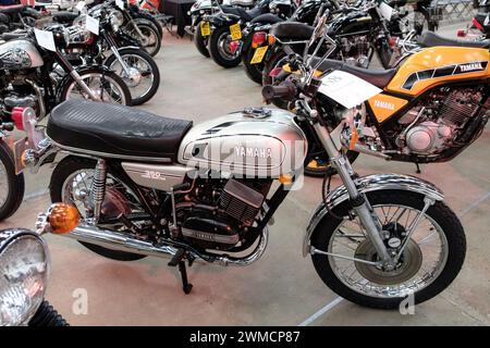 Die Bristol Classic Motorcycle Show 2024 A 1974 Yamaha RD350B Stockfoto