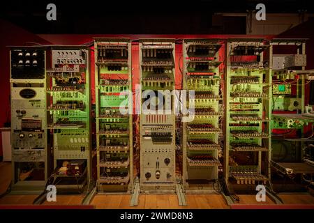 Eine funktionierende Replik, ein Remake von Manchester Baby, auch Small-Scale Experimental Machine (SSEM) im Science and Industry Museum genannt Stockfoto