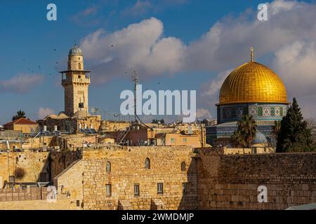 Felsendom auf dem Tempelberg in Jerusalem, Felsendom in Jerusalem bei Sonnenaufgang Jerusalem Israel *** Felsendom auf dem Tempelberg in Jerusalem, Stockfoto