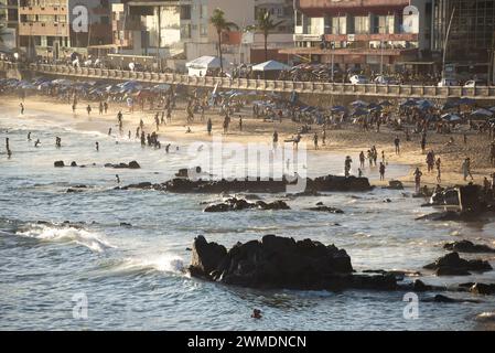 Salvador, bahia, brasilien - 12. November 2023: Blick vom Gipfel des Praia da Barra in der Stadt Salvador, Bahia. Stockfoto