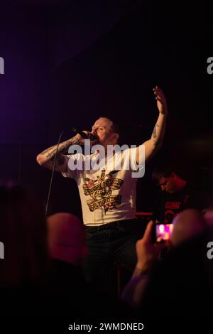 Die Londoner Punkband The Chisel spielt ihre Live-Show im Globe in Cardiff Stockfoto