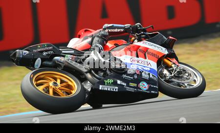 Phillip Island, Cowes, Grand Prix Circuit, 25. Februar 2024: 21 Michael Ruben Rinaldi (ITA) Ducati Panigale V4R vom Team Motocorsa Racing während der Superbike-Weltmeisterschaft 2024. WSBK, Bild & Copyright Damir IVKA/ATP Images (IVKA Damir /ATP/SPP) Credit: SPP Sport Press Photo. /Alamy Live News Stockfoto