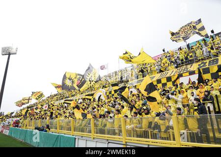 Sankyo Frontier Kashiwa Stadium, Chiba, Japan. Februar 2024. Kashiwa Reysol Fans, 25. FEBRUAR 2024 - Fußball/Fußball : 2024 J1 League Spiel zwischen Kashiwa Reysol 1-1 Kyoto Sanga F.C. im Sankyo Frontier Kashiwa Stadium, Chiba, Japan. Quelle: AFLO SPORT/Alamy Live News Stockfoto