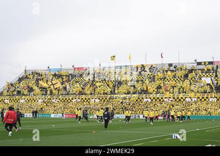 Sankyo Frontier Kashiwa Stadium, Chiba, Japan. Februar 2024. Kashiwa Reysol Fans, 25. FEBRUAR 2024 - Fußball/Fußball : 2024 J1 League Spiel zwischen Kashiwa Reysol 1-1 Kyoto Sanga F.C. im Sankyo Frontier Kashiwa Stadium, Chiba, Japan. Quelle: AFLO SPORT/Alamy Live News Stockfoto