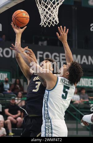 New Orleans, USA. Februar 2024. Während eines Basketballspiels der American Athletic Conference in der Fogleman Arena in New Orleans, Louisiana, am Sonntag, den 25. Februar 2024. (Foto: Peter G. Forest/SIPA USA) Credit: SIPA USA/Alamy Live News Stockfoto